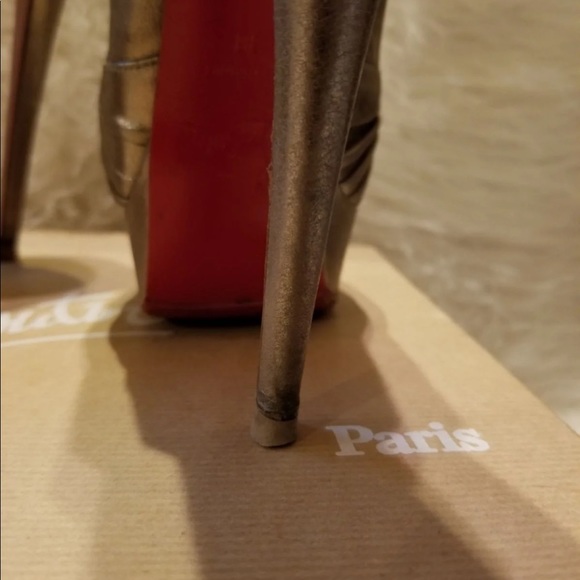 Authentic CL shoes - Picture 5 of 7